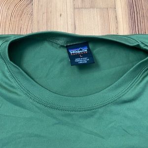 Patagonia- Capilene  mens short sleeve t-shirt